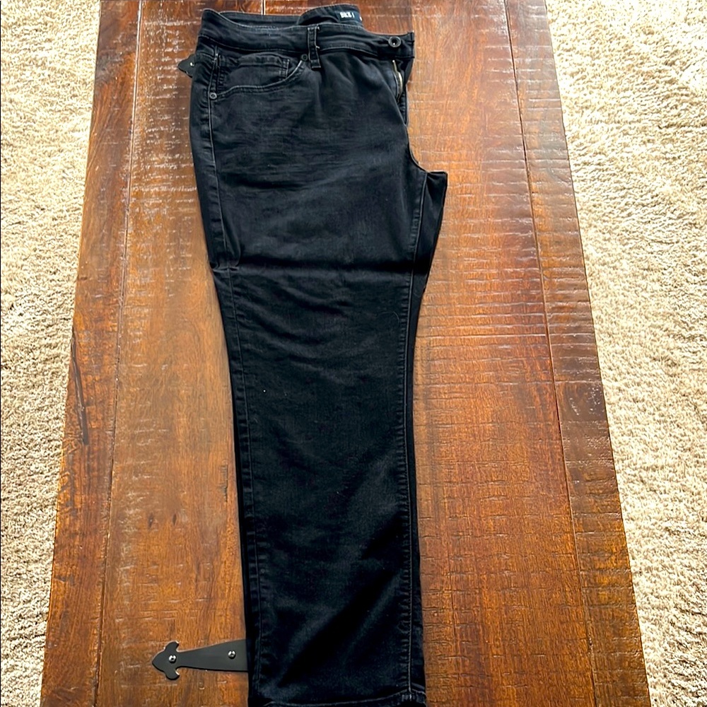 Buckle BKE Men's Mason Black Jeans Straight Tapered Leg 40 x 30